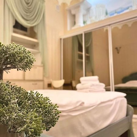 キエフGreat One Bed Right Near Opera Houseアパートメント エクステリア 写真