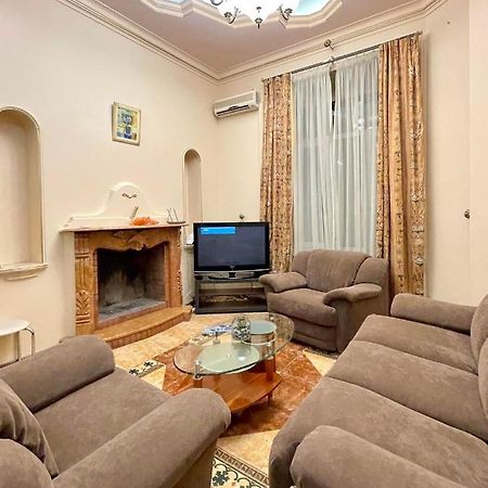 キエフGreat One Bed Right Near Opera Houseアパートメント エクステリア 写真